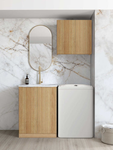 Wall and Base Cabinets Kit 650 Havana Fluted Woodland Oak with Matte White Top