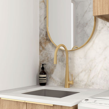 Wall and Base Cabinets Kit 650 Byron/Bondi Natural Oak with Natural Carrara Marble Top