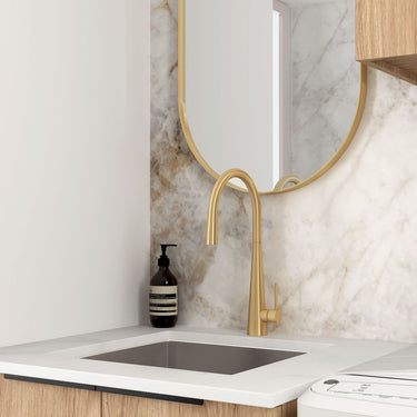 Wall and Base Cabinets Kit 650 Byron/Bondi Natural Oak with Natural Carrara Marble Top